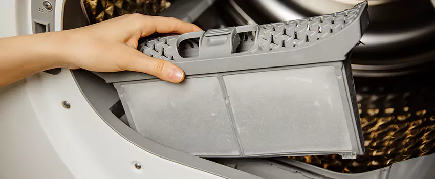 Signs Of A Clogged Dryer Lint Trap in Rotterdam, New York
